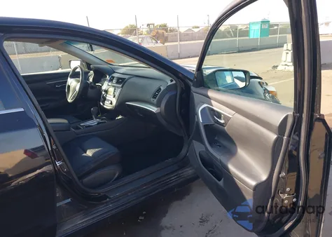 2017 Nissan Altima 2.5 Sv z USA, uszkodzony, nr VIN 1N4AL3AP0HC171744